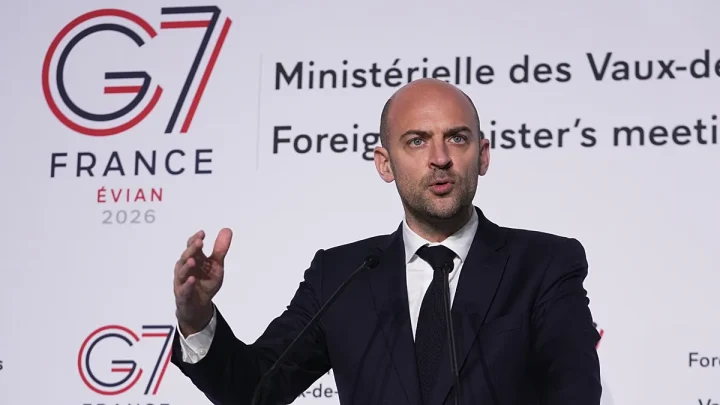 France launches an inquiry into the treatment of activists on the Gaza flotilla