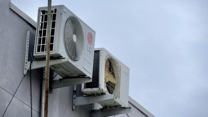 Can heat pumps cool down your home and how do they compare to air conditioning units?