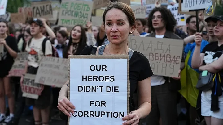 Corruption probes in Ukraine show Kyiv is doing ‘exactly what the EU wants,’ deputy PM says