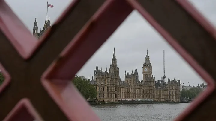 Delays to UK’s Houses of Parliament renovation could add £420 million to bill