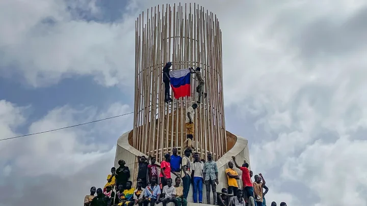 Moscow uses ‘Russian Houses’ in Africa to lure recruits into war in Ukraine, investigation shows