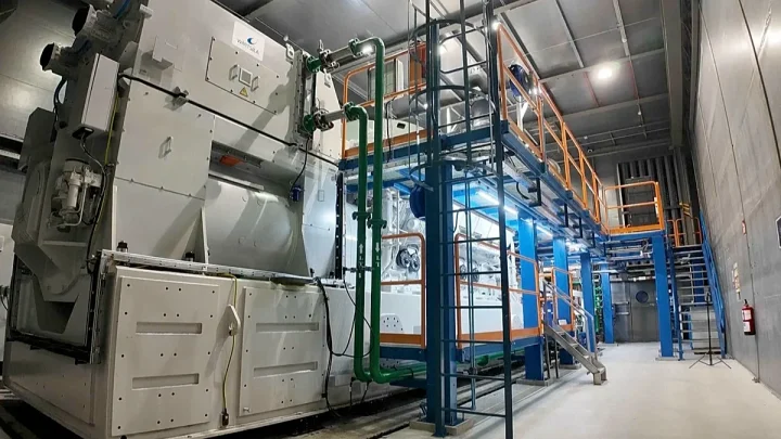 World’s first large-scale hydrogen engine starts generating electricity