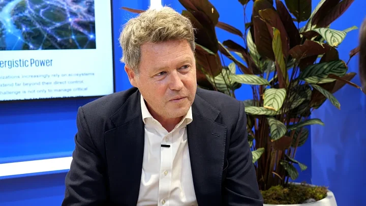 Companies are rushing into AI, but adoption is still lagging, a KPMG executive says