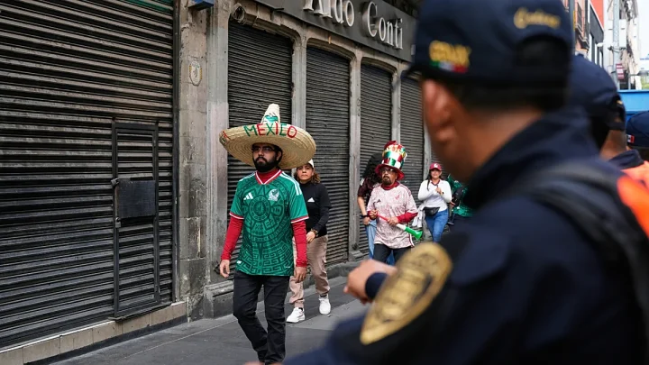 Video. Fans descend on Mexico City Stadium ahead of World Cup kickoff