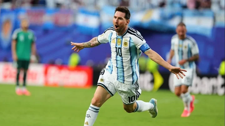 Lionel Messi ties Miroslav Klose for most World Cup goals as Argentina cruise past Algeria 3-0