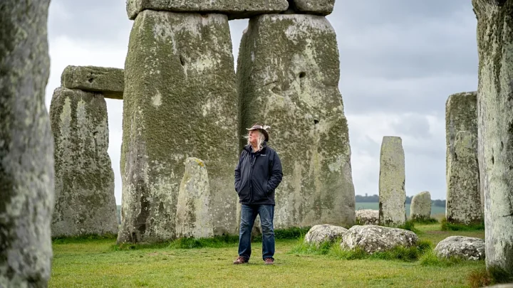 Archaeologists discover 5,000-year-old ‘proto-Stonehenge’ just a few miles from the famous monument
