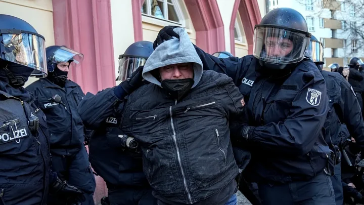 German Federal Criminal Police records 486 offences against media and journalists in 2025 2025