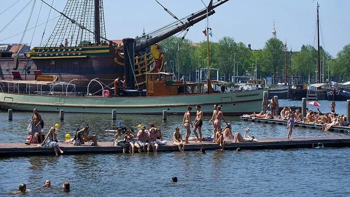 Europe continues to swelter amid record-breaking temperatures