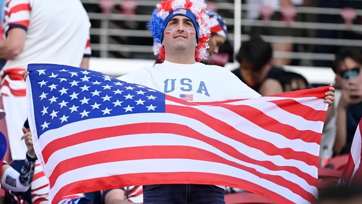 Video. US fans celebrate World Cup last-16 spot