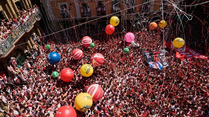 Video. Pamplona’s San Fermín festival begins with fireworks and celebrations