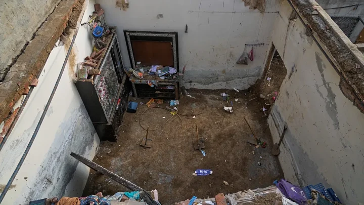 Mourners attend funerals for 14 Pakistani children killed in tutoring centre roof collapse