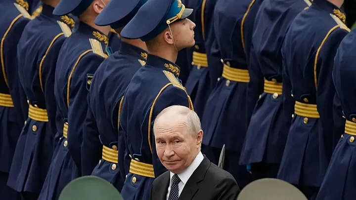EU narrows ban on Russian combatants to appease France and Italy