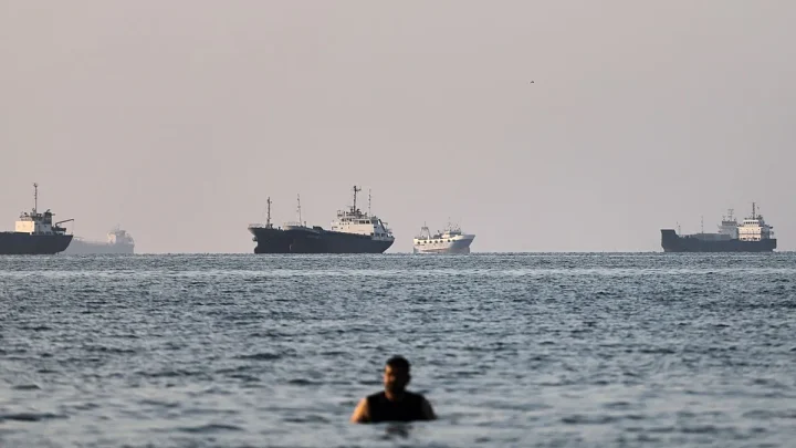 US resumes daylight strikes on Iran as tensions escalate over Strait of Hormuz