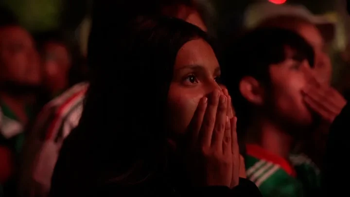Video. Mexico fans left heartbroken as World Cup dream comes to an end