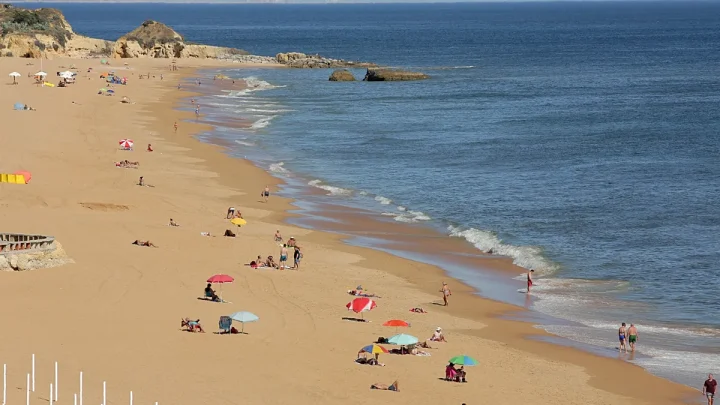 Sea off Faro warms to 26.1 ºC during two marine heatwaves