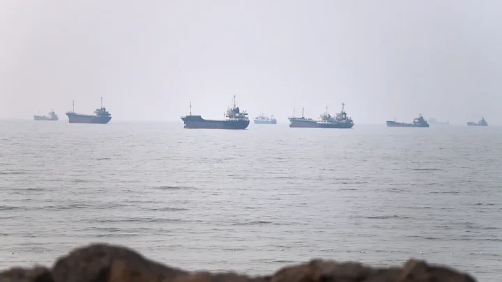 Iran renews Hormuz threats as Doha talks end with cautious progress