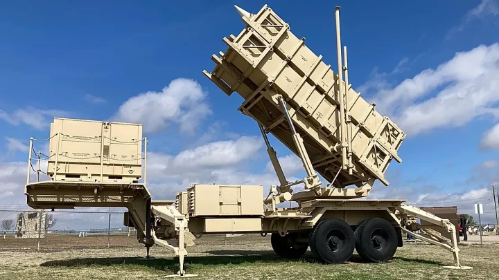 US to give Ukraine licence to produce Patriot air-defence interceptors, Trump says
