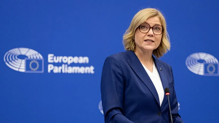 No, the EU is not about to censor access to the internet