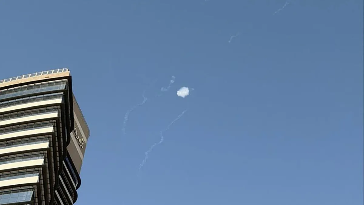 Iran launches major missile attacks across the Gulf